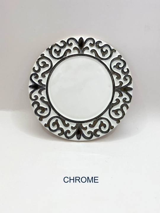 Ręcznie robiona podstawka ceramiczna z motywem ornamentu